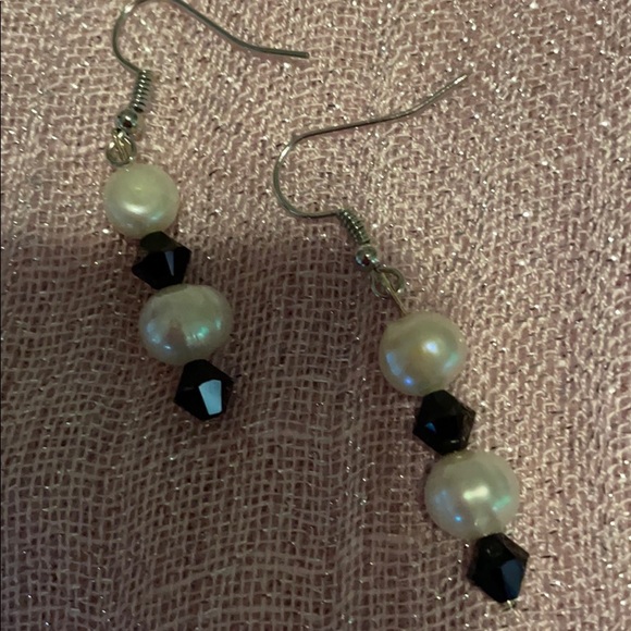 Necklace & Earring Set - Picture 2 of 3